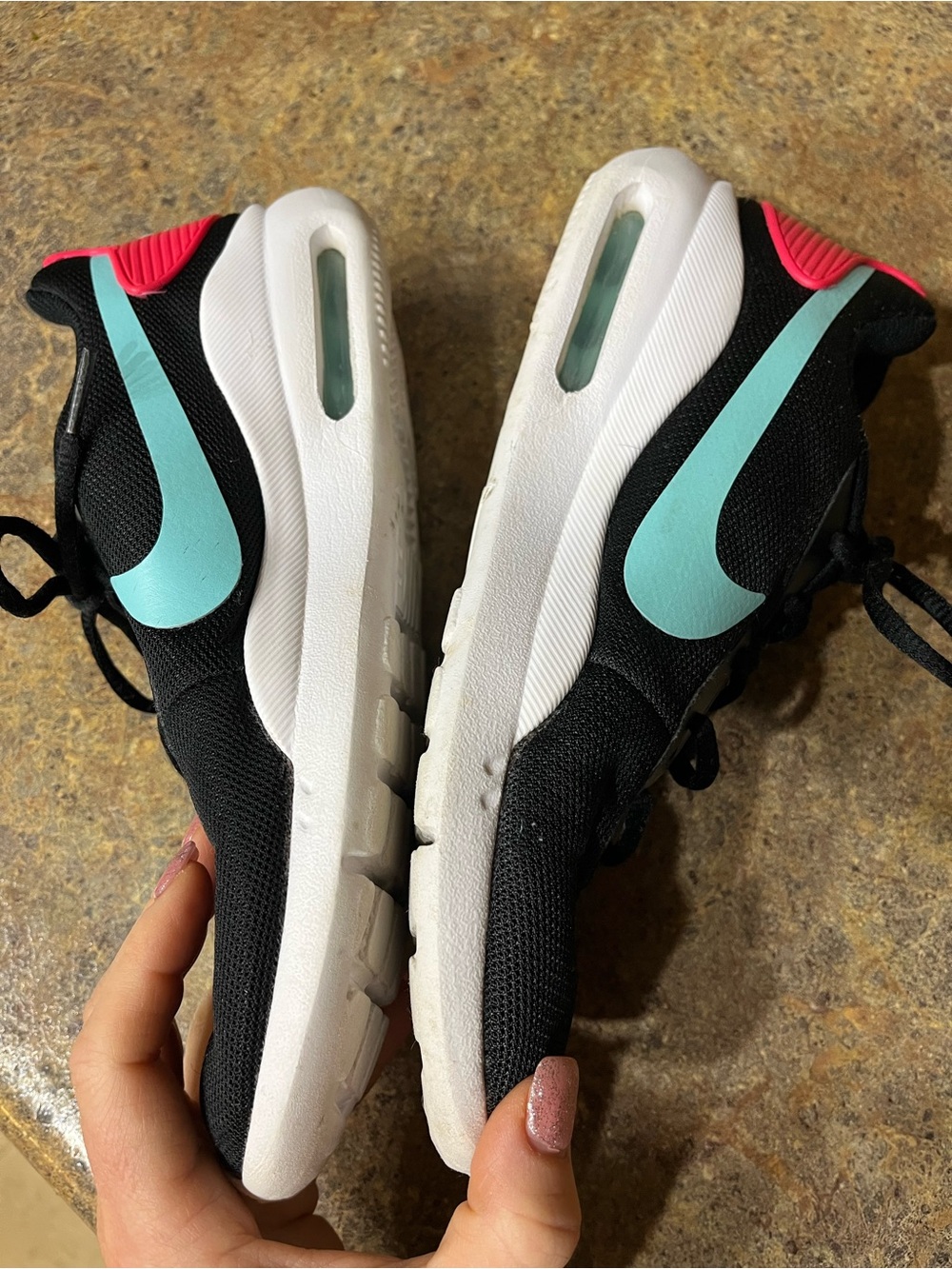 Nike Air Max Oketo Women’s 8 Black Aurora Pink Teal Sneakers walking athletic - Picture 3 of 9
